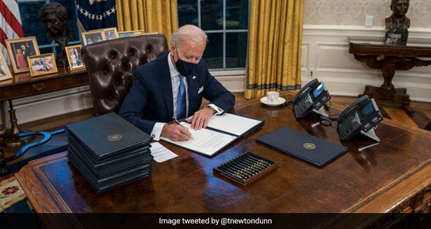 US President Joe Biden Removes Donald Trump's 'Diet Coke' Button, Twitter Reacts