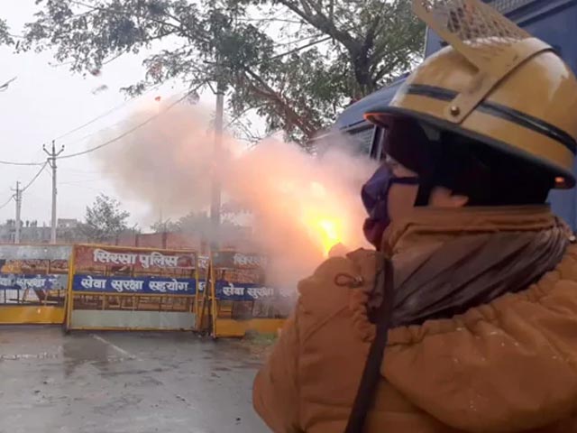 Ahead Of ML Khattar's Visit To Karnal, Cops Use Tear Gas On Farmers