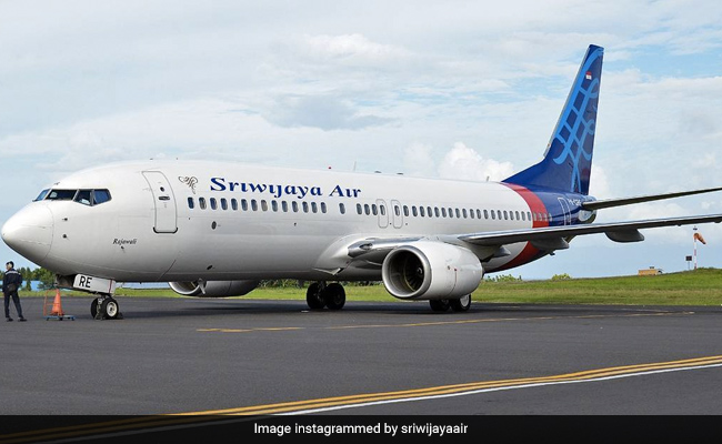 इंडोनेशिया की श्रीविजया एयरलाइंस के विमान का उड़ान भरने के कुछ ही मिनट में टूटा संपर्क