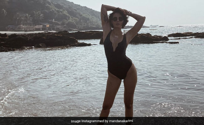 Mandana Karimi Misses Her Sunny Beach Days In A Stunning Black Swimsuit
