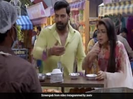 Kumkum Bhagya: अभि के चक्कर में प्रज्ञा ने खा ली तीखी पानीपूरी, लगी मिर्च तो यूं पानी-पानी कहती आईं नजर Kumkum Bhagya: अभि के चक्कर में प्रज्ञा ने खा ली तीखी पानीपूरी, लगी मिर्च तो यूं पानी-पानी कहती आईं नजर