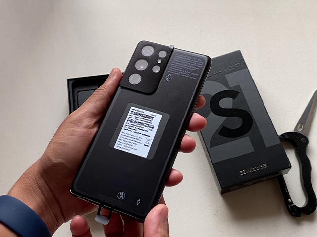 Samsung S21 Ultra Unboxing & Camera Samples: The First Flagship Phone of 2021!