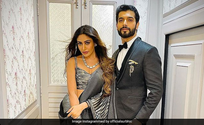 सुरभि चंदना और शरद मल्होत्रा ने कराया ग्लैमरस फोटोशूट, देखें Photos और Video सुरभि चंदना और शरद मल्होत्रा ने कराया ग्लैमरस फोटोशूट, देखें Photos और Video