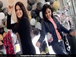 हरियाणवी सिंगर रेणुका पंवार ने 52 Gaj Ka Daman सॉन्ग पर यूं झूमकर किया डांस, Video हुआ वायरल हरियाणवी सिंगर रेणुका पंवार ने 52 Gaj Ka Daman सॉन्ग पर यूं झूमकर किया डांस, Video हुआ वायरल