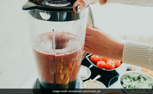 From Grinding Masala To Blending Smoothies, These Mixers Do It All At Great Prices