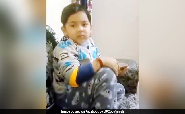 फोन देखते हुए बच्चा बोला- 'मम्मी मेरी शादी करा दो' फिर मां ने किया कुछ ऐसा - देखें 2 मिनट का मजेदार Video