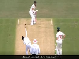 Ind Vs Aus: मोहम्मद सिराज ने जाल में फंसाकर बनाया डेविड वॉर्नर को शिकार, फिर ऐसे मनाया जश्न - देखें Video Ind Vs Aus: मोहम्मद सिराज ने जाल में फंसाकर बनाया डेविड वॉर्नर को शिकार, फिर ऐसे मनाया जश्न - देखें Video