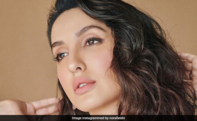 Nora Fatehi Is Blessing Our Feeds With Smokey Eye Makeup And Pink Lipstick
