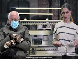 Deepika Padukone के किचन में पहुंचे बर्नी सैंडर्स, तो सिद्धांत चतुर्वेदी ने कमेंट करते हुए लिखा- रसोड़े में ये थे Deepika Padukone के किचन में पहुंचे बर्नी सैंडर्स, तो सिद्धांत चतुर्वेदी ने कमेंट करते हुए लिखा- रसोड़े में ये थे