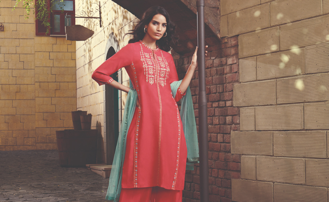 Amazon Great Republic Day Sale 2021: Don't Miss These Stylish <i>Kurta</i> Sets At Up To 80% Off