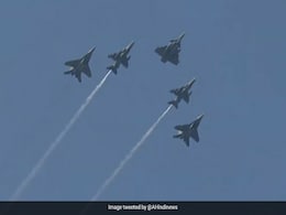 Republic Day: राजपथ पर दिखी भारत की सैन्य ताकत और संस्कृति की अद्भुत झलक, राफेल की गरज से गूंजा आसमान Republic Day: राजपथ पर दिखी भारत की सैन्य ताकत और संस्कृति की अद्भुत झलक, राफेल की गरज से गूंजा आसमान