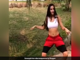 Nora Fatehi ने हार्डी संधु के सॉन्ग पर किया अजीबो-गरीब डांस, फैन्स ने यूं दिया रिएक्शन- देखें Video Nora Fatehi ने हार्डी संधु के सॉन्ग पर किया अजीबो-गरीब डांस, फैन्स ने यूं दिया रिएक्शन- देखें Video