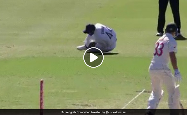 Aus Vs Ind: भारतीय खिलाड़ियों के द्वारा आसान कैच टपकाए जाने से भड़के फैन्स, हनुमा विहारी की लगाई क्लास