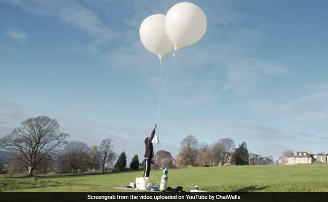 एक भारतीय रेस्टोरेंट ने अंतरिक्ष में भेज दिया समोसा, ऐसे पहुंच गया फ्रांस - देखें Viral Video