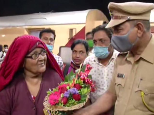 65-Year-Old Indian Woman Returns Home After 18 Years In Pak Jail