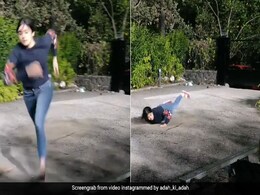अदा शर्मा दौड़ते-दौड़ते अचानक यूं गिर पड़ीं, Video शेयर कर बोलीं- जो इस तरह प्यार में गिरा हो... अदा शर्मा दौड़ते-दौड़ते अचानक यूं गिर पड़ीं, Video शेयर कर बोलीं- जो इस तरह प्यार में गिरा हो...