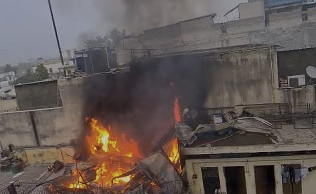 Fire At Delhi Guest House After Cylinder Blast, No Casualties
