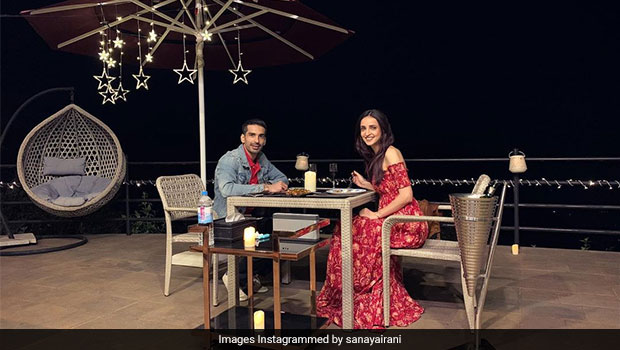 'Naagin' Actor Mohit Sehgal And Sanaya Irani Celebrate 5th Anniversary With Yummy Chocolate Cake (See Pic)&nbsp;