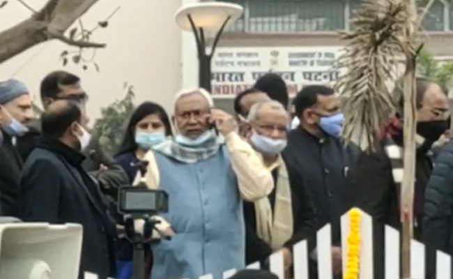 नीतीश कुमार का डीजीपी को सख़्त निर्देश, रूपेश हत्याकांड में शामिल अपराधियों को करें गिरफ़्तार