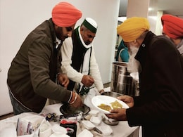 किसानों ने केंद्रीय मंत्रियों के साथ लंच से किया इनकार, कहा-आप अपना भोजन खाइए, हम अपना.. किसानों ने केंद्रीय मंत्रियों के साथ लंच से किया इनकार, कहा-आप अपना भोजन खाइए, हम अपना..