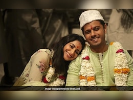 Aishwarya Sharma गणेश चतुर्थी की फोटो में अकेली आईं नजर, नील भट्ट से तलाक को लेकर फैंस ने पूछे सवाल Aishwarya Sharma गणेश चतुर्थी की फोटो में अकेली आईं नजर, नील भट्ट से तलाक को लेकर फैंस ने पूछे सवाल