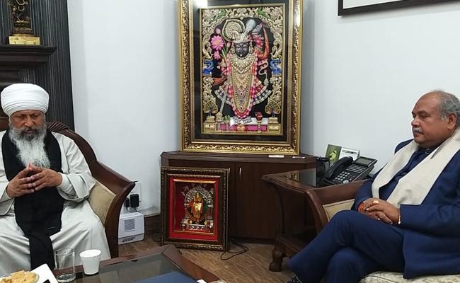 नानकसर गुरुद्धारे के प्रमुख बाबा लक्खावाल ने कृषि मंत्री से की भेंट, किसान आंदोलन पर हुई चर्चा