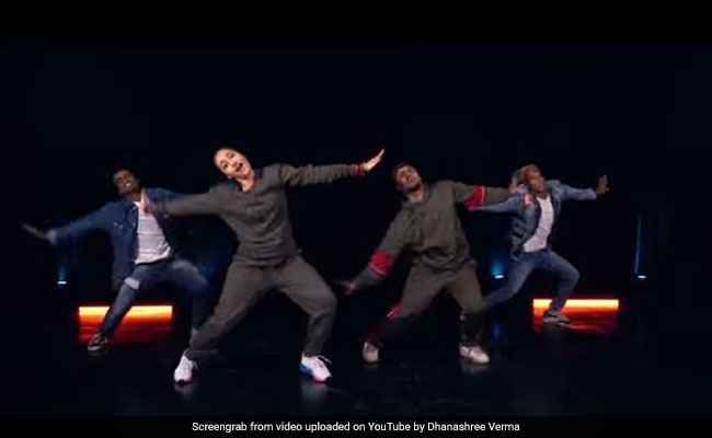 Dhanashree Verma ने 'तितलियां' गाने पर किया डांस, वायरल हो रहा है Video