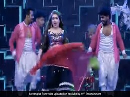 Bhojpuri Gana: आम्रपाली दुबे ने भोजपुरी गानों पर डांस से मचाया तहलका, बार-बार देखा जा रहा Video Bhojpuri Gana: आम्रपाली दुबे ने भोजपुरी गानों पर डांस से मचाया तहलका, बार-बार देखा जा रहा Video