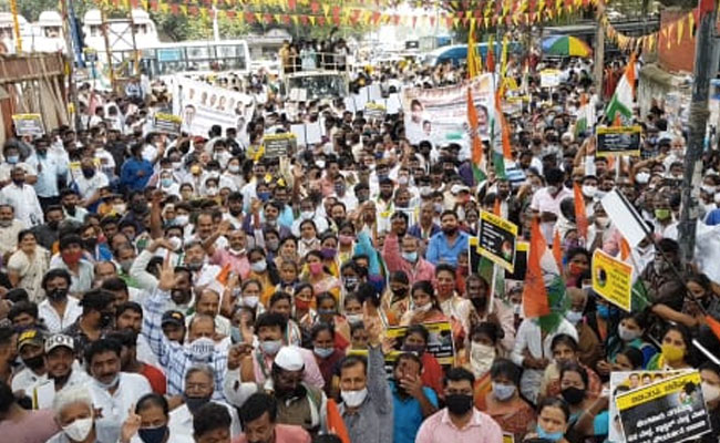 Congress Protests Against Bengaluru Civic Body Over Hike In Taxes