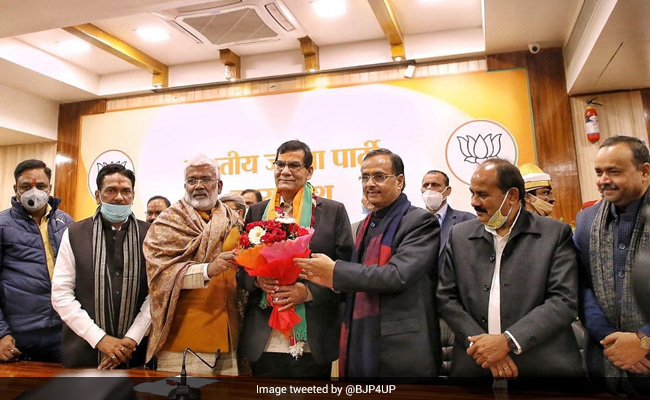 PM Modi's Trusted Officer Of 20 Years Joins BJP, May Get Big UP Role