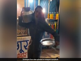 सनी लियोन ने हाथ में थाली और कंधे पर मटका रखकर किया देसी स्टाइल में डांस, चंद मिनटों में Video 3 लाख के पार सनी लियोन ने हाथ में थाली और कंधे पर मटका रखकर किया देसी स्टाइल में डांस, चंद मिनटों में Video 3 लाख के पार