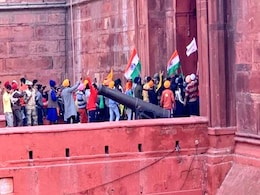 Farmer's Tractor Rally Updates: लालकिले में बवाल,18 पुलिसकर्मी LNJP अस्पताल में भर्ती Farmer's Tractor Rally Updates: लालकिले में बवाल,18 पुलिसकर्मी LNJP अस्पताल में भर्ती