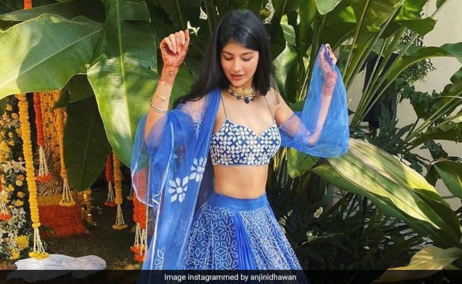 ICYMI: Anjini Dhawan Was Quite The Diva At Varun Dhawan, Natasha Dalal's Wedding