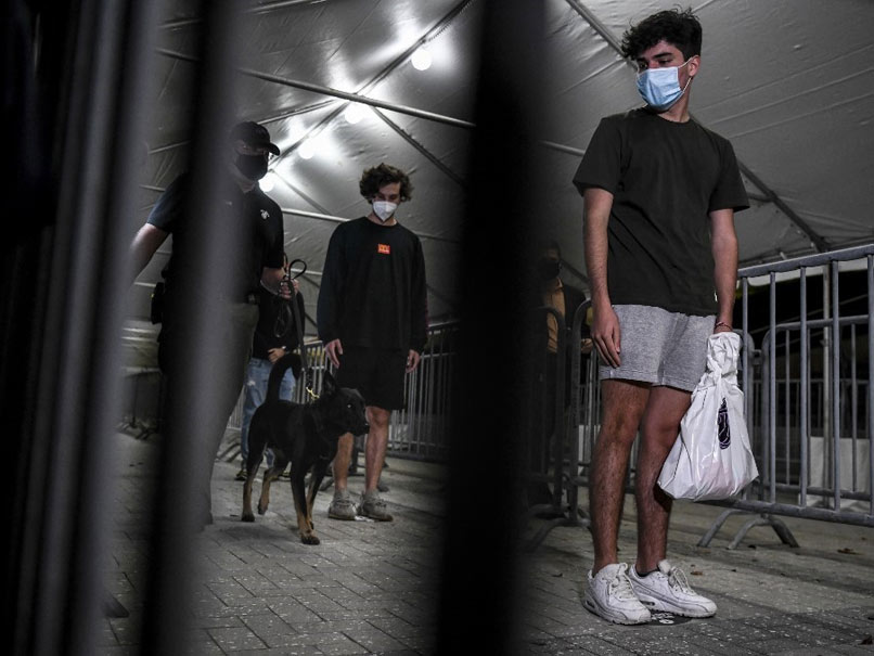 NBA: Miami Heat Opens Doors To Fans, Thanks To Coronavirus-Sniffing Dogs