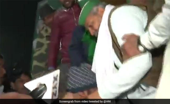 On Camera, Farmer Leader Slaps Man: "Those With Ill Intent Should Leave"
