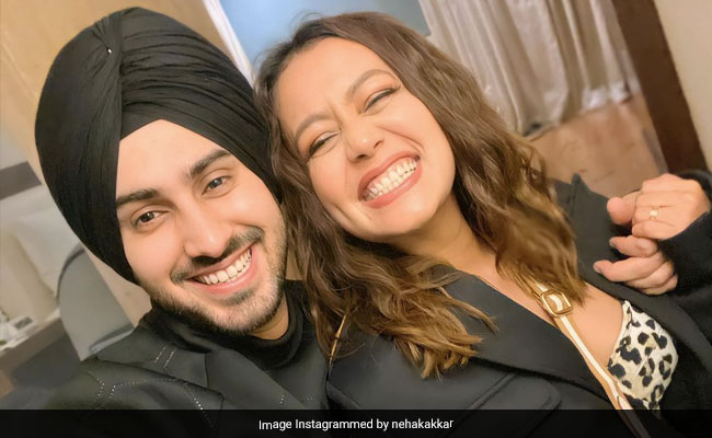 Watch: Neha Kakkar's Pani Poori Date With Husband Rohanpreet Singh