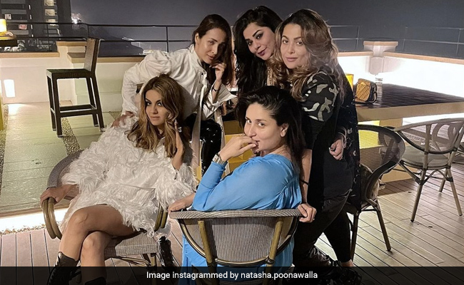 Kareena Kapoor, Malaika Arora And The Rest Of Girl Gang Are Back Together