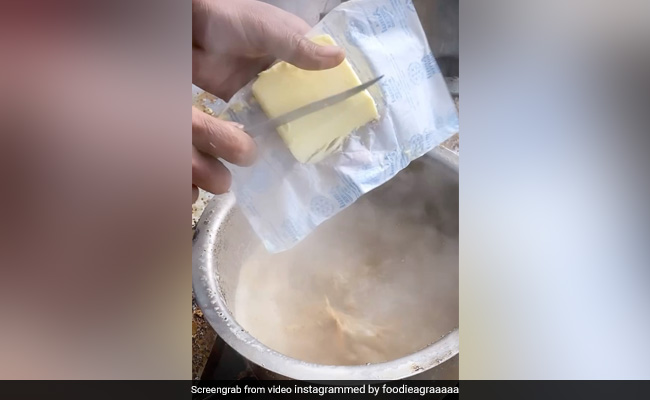 Video: मक्खन वाली चाय सोशल मीडिया पर वायरल, अजीबोगरीब रेसिपी पर भड़के लोग बोले- चीज़ और पनीर भी डाल देते