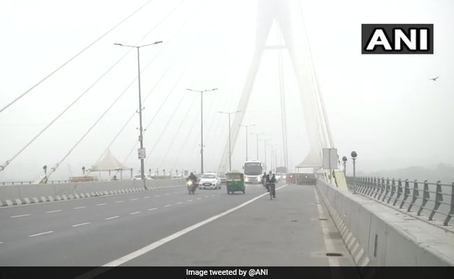 Delhi Weather: Dense Fog, Low Visibility In City, Air Quality Worsens