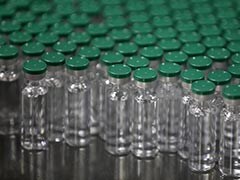 सरकार ने 200 रु. प्रति डोज की दर से 1.1 करोड़ ऑक्सफोर्ड वैक्सीन खरीदने का दिया ऑर्डर सरकार ने 200 रु. प्रति डोज की दर से 1.1 करोड़ ऑक्सफोर्ड वैक्सीन खरीदने का दिया ऑर्डर