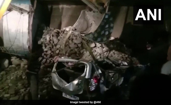 पश्चिम बंगाल : जलपाईगुड़ी में घने कोहरे के चलते बड़ा हादसा, कई गाड़ियों के टकराने से 13 लोगों की मौत