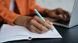 ब्लूटूथ डिवाइस के जरिए RPSC परीक्षा में नकल... महिला बनी फर्स्ट ग्रेड अधिकारी, 7 साल बाद SOG ने दबोचा