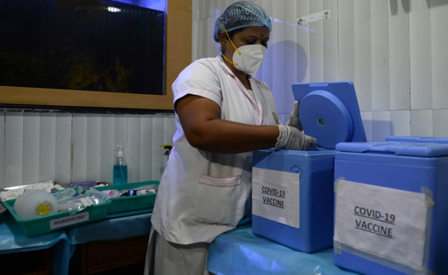 Gujarat Asks Centre To Allow Offline COVID-19 Vaccination In Remote Areas