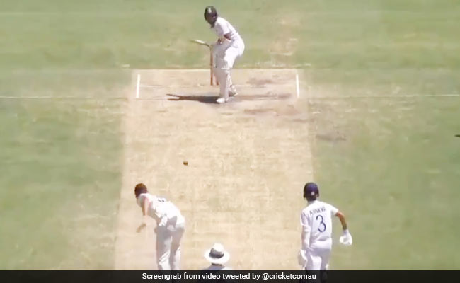 Ind Vs Aus: गेंदबाज ने हाथ पर मारी गेंद तो जमीन पर गिर गए चेतेश्वर पुजारा, फिर उठकर दिया 'मुंहतोड़ जवाब' - देखें Video