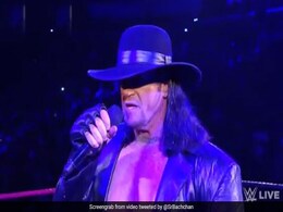 अंडरटेकर से गोल्डबर्ग ने पूछा नाम तो WWE रेस्लर बोले- विजय दीनानाथ चौहान...अमिताभ बच्चन ने शेयर किया Video अंडरटेकर से गोल्डबर्ग ने पूछा नाम तो WWE रेस्लर बोले- विजय दीनानाथ चौहान...अमिताभ बच्चन ने शेयर किया Video