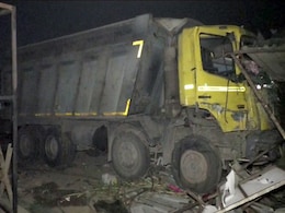 15 Sleeping Labourers Crushed Under Truck In Gujarat, PM Condoles Deaths 15 Sleeping Labourers Crushed Under Truck In Gujarat, PM Condoles Deaths