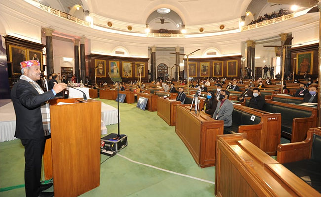 युवा देश को समृद्धि और प्रगति के पथ पर आगे बढ़ाने में योगदान करें : लोकसभा अध्यक्ष