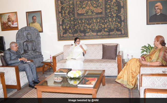 Mamata Banerjee Meets Bengal Governor Jagdeep Dhankhar Raj Bhawan