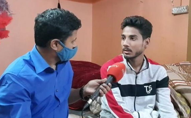 रिहा हुए दिल्ली दंगों के तीन आरोपी, रवीश कुमार के 'प्राइम टाइम' ने लौटाया फैमिली टाइम