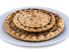 How To Make Jadi Roti - A Traditional Rajasthani Flatbread Served With Oodles Of Ghee (Recipe Inside)